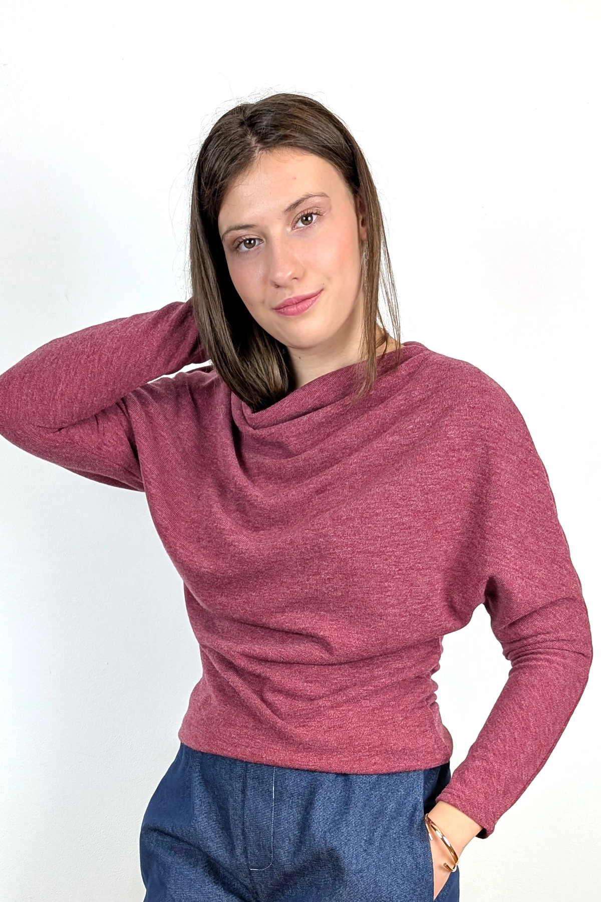 Asimetrična majica onesize ciklama - slika 6